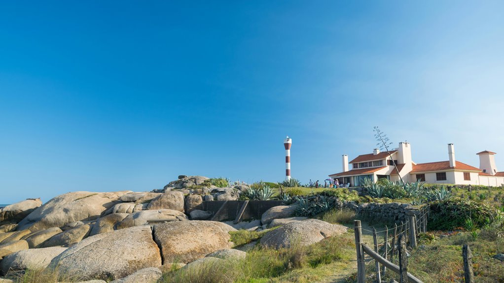 uruguay phone directory information